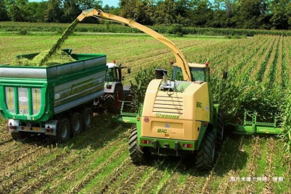 德國青貯機(jī)割臺進(jìn)口報關(guān)流程到天津農(nóng)機(jī)設(shè)備案例